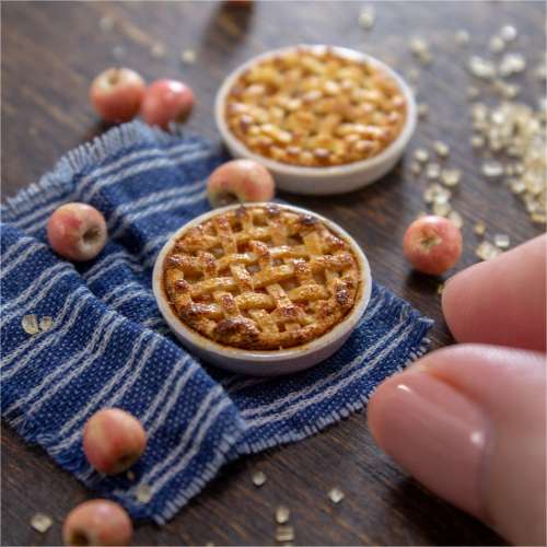 TUTORIAL Miniature polymer clay apple pie for 1:12 scale dollhouse