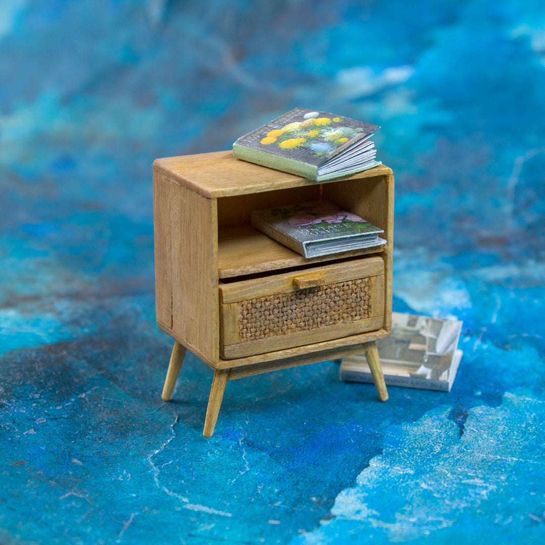 TEMPLATE Miniature nightstand with rattan imitation in 1:12 scale | PDF