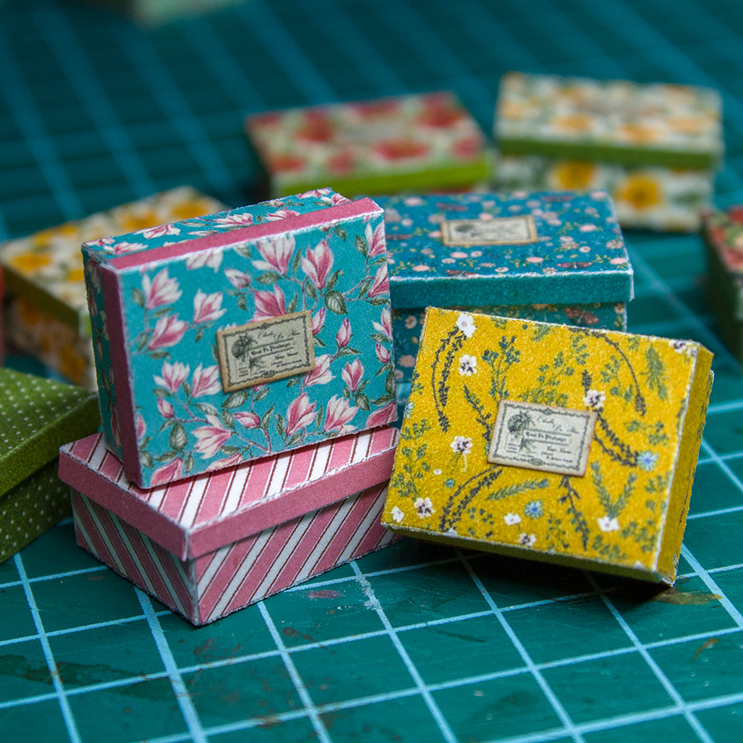 TEMPLATE Miniature retro boxes for 1:12 scale dollhouse | PDF