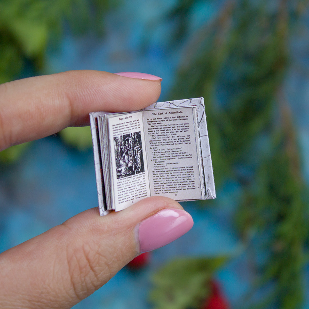 TEMPLATE Miniature book The Fall of the House of Usher | PDF