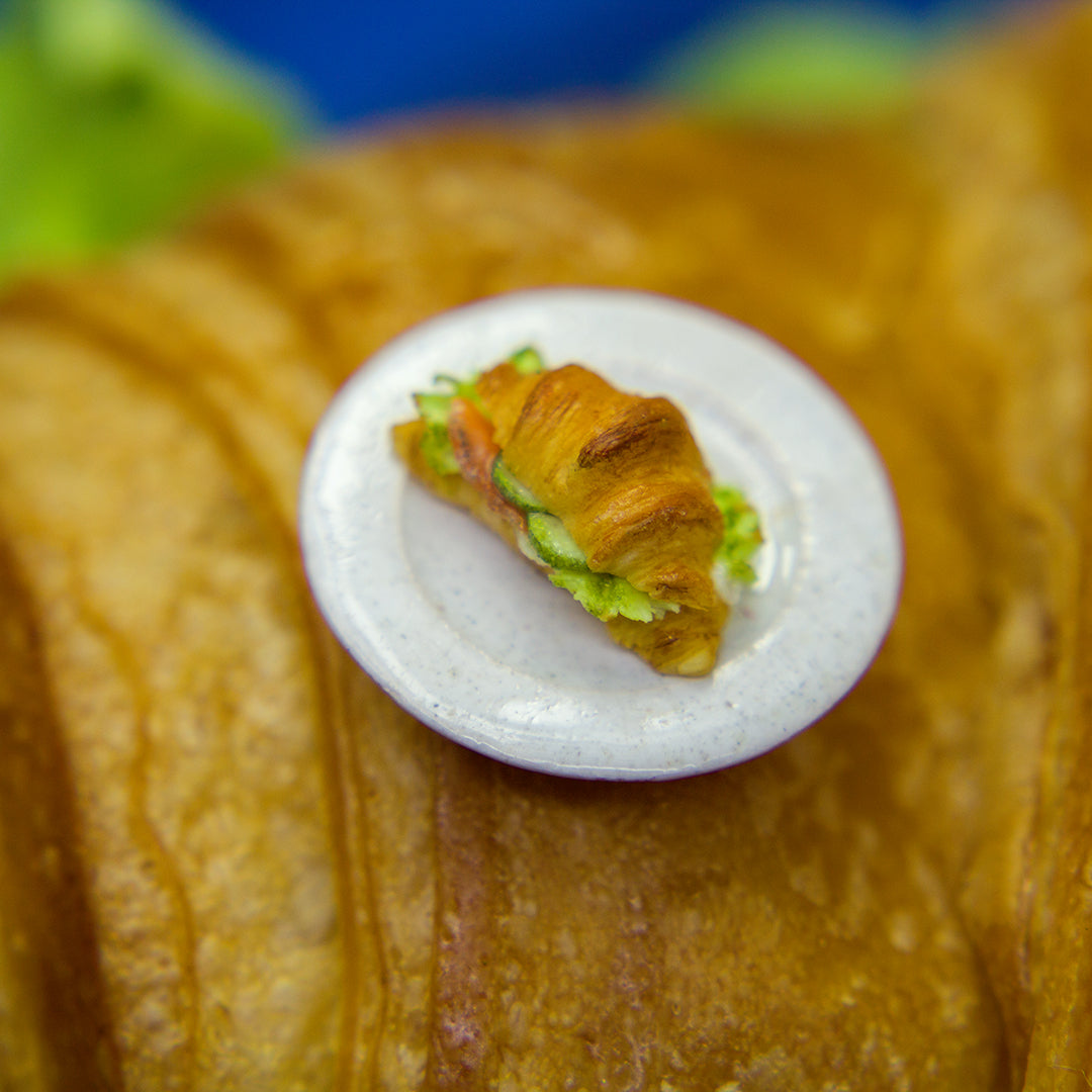 TUTORIAL Miniature croissant with salmon and cucumber from polymer clay | PDF + video