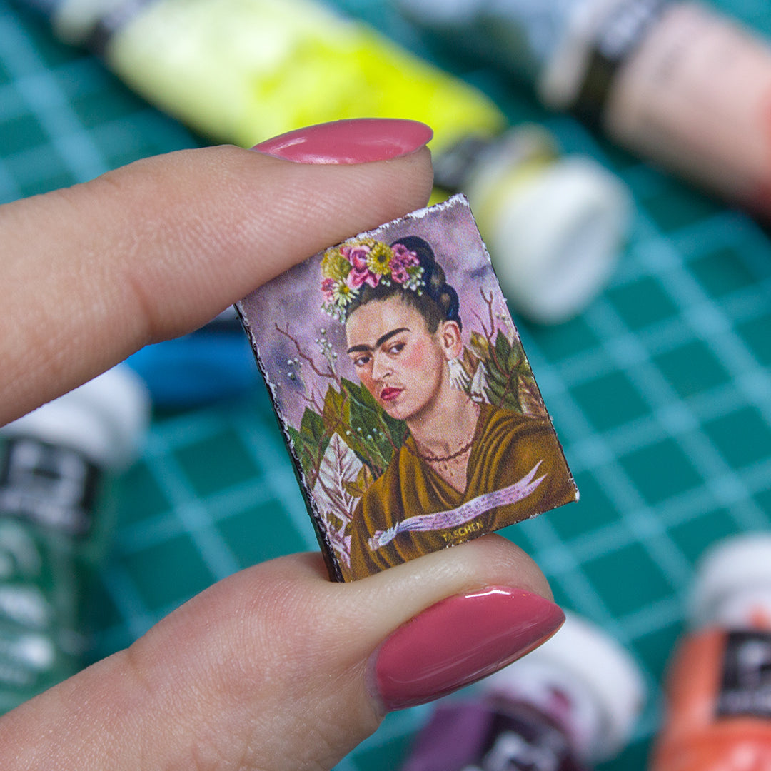 TEMPLATE Miniature book Frida Kahlo paintings | PDF