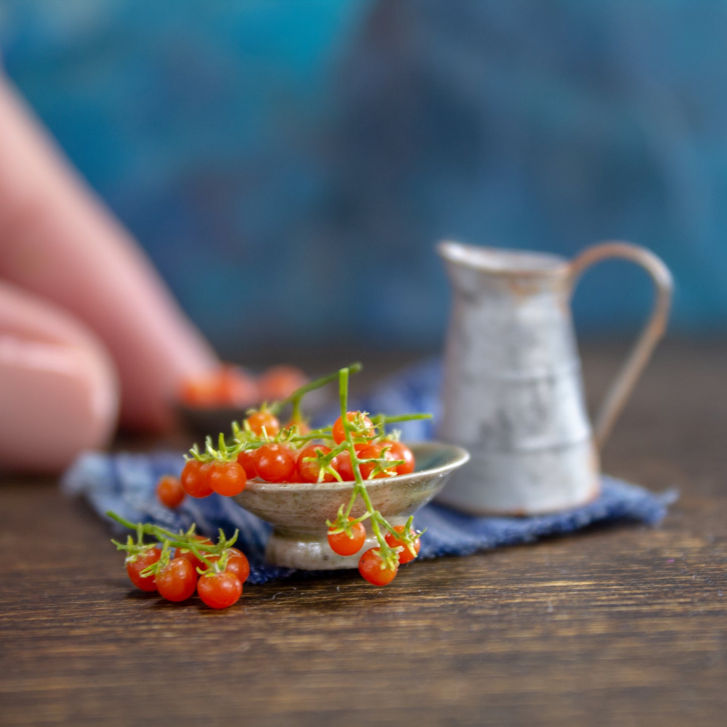 TUTORIAL Miniature polymer clay cherry tomato for 1:12 scale dollhouse | PDF + video