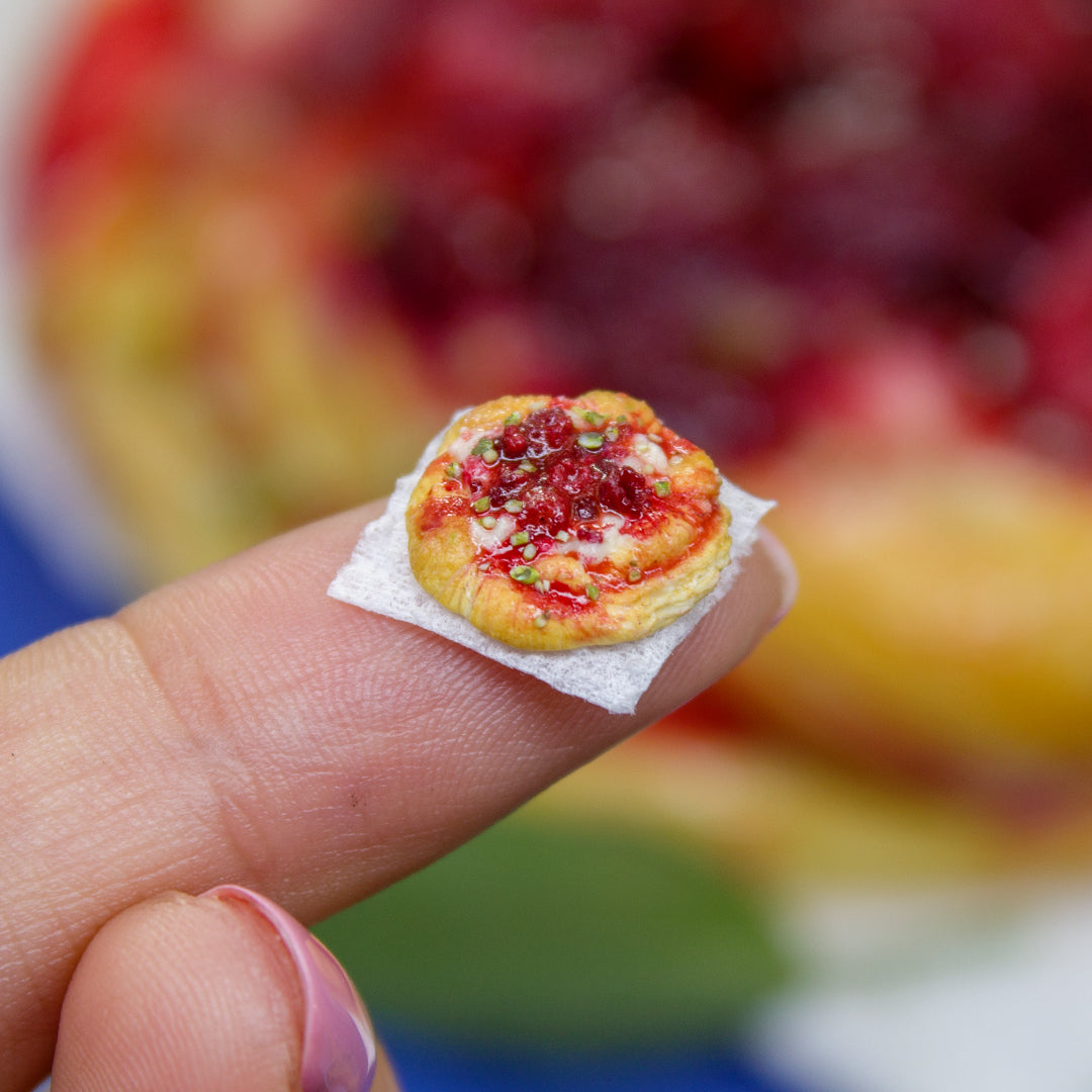 TUTORIAL Miniature raspberry puff pastry bun with polymer clay | PDF + video