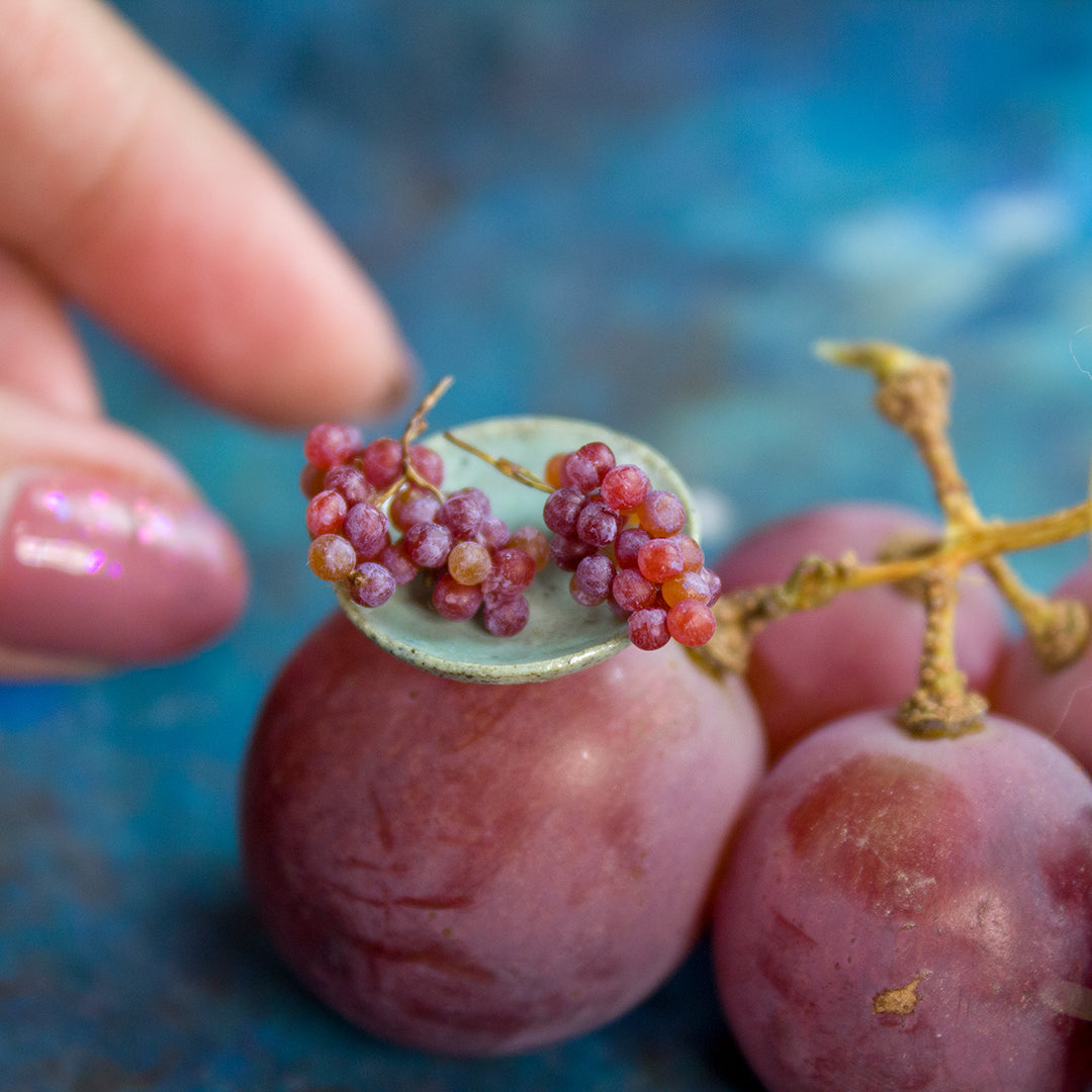 TUTORIAL Miniature red grape with polymer clay for 1:12 scale dollhouse | PDF + video
