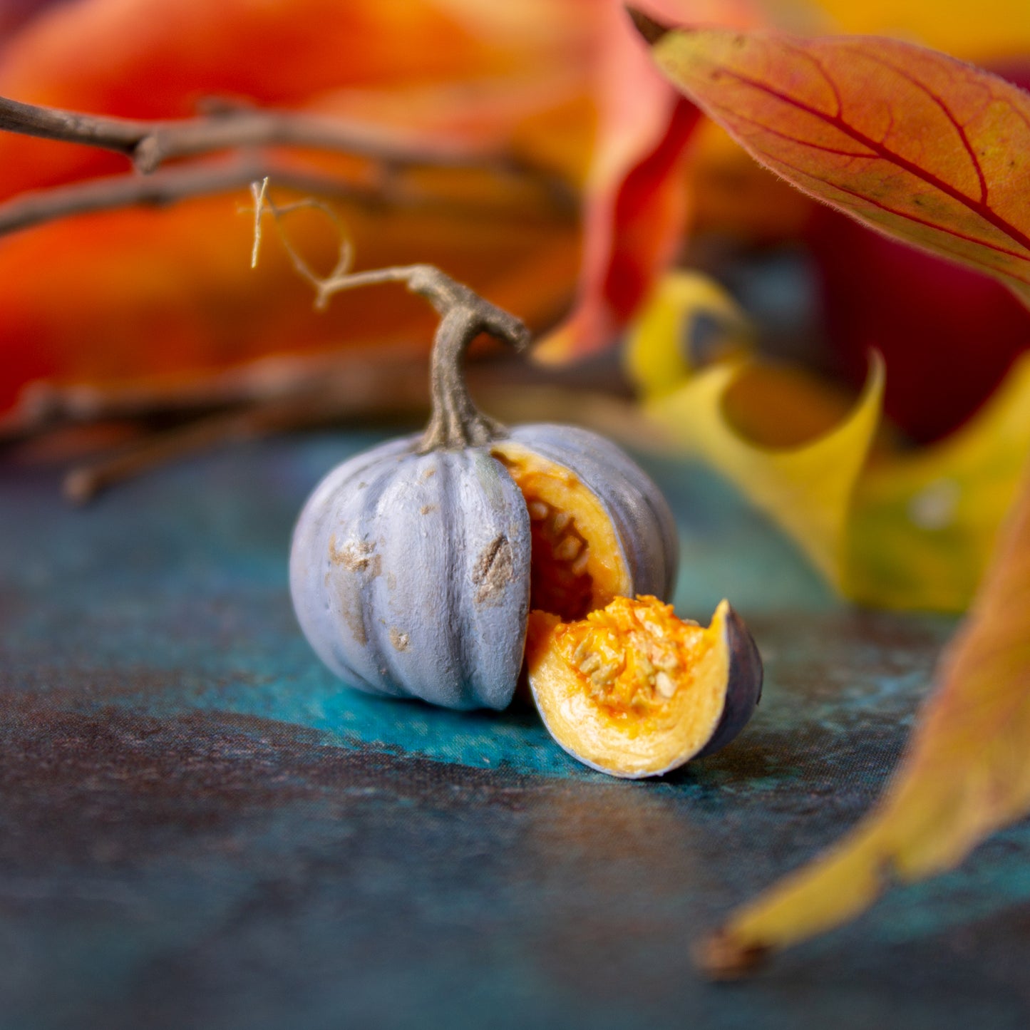 TUTORIAL Miniature polymer clay blue pumpkin for 1:12 scale dollhouse | PDF + video