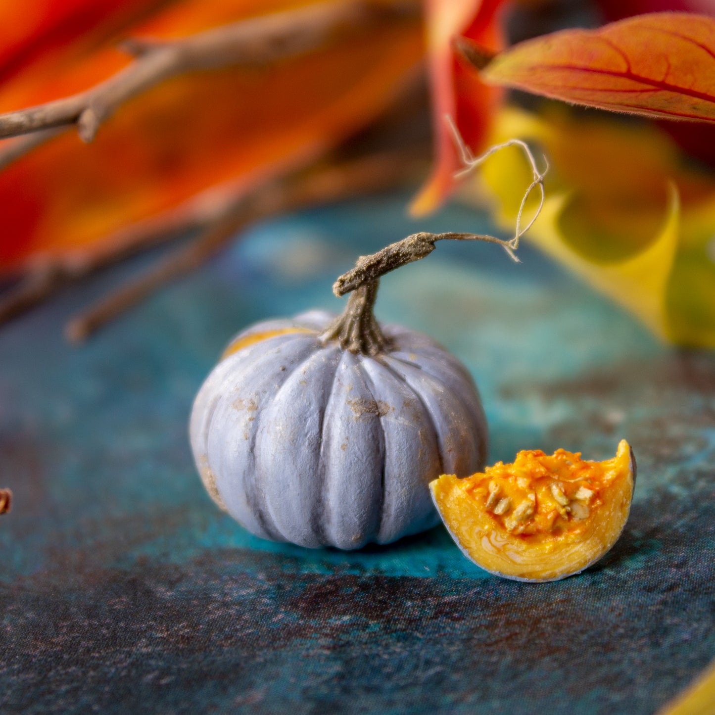 TUTORIAL Miniature polymer clay blue pumpkin for 1:12 scale dollhouse | PDF + video