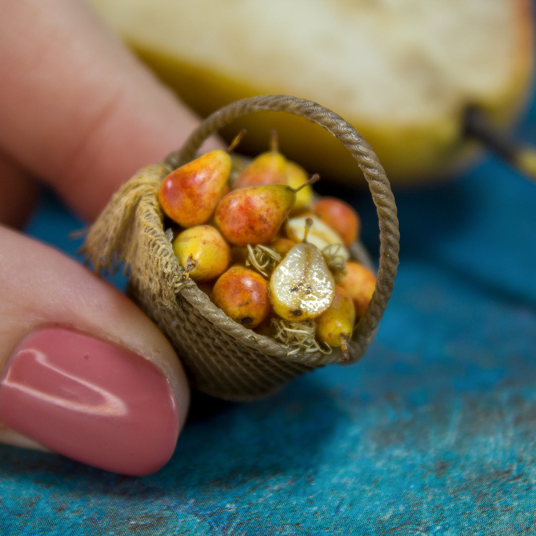 TUTORIAL Miniature polymer clay yellow pears with polymer clay | PDF + video