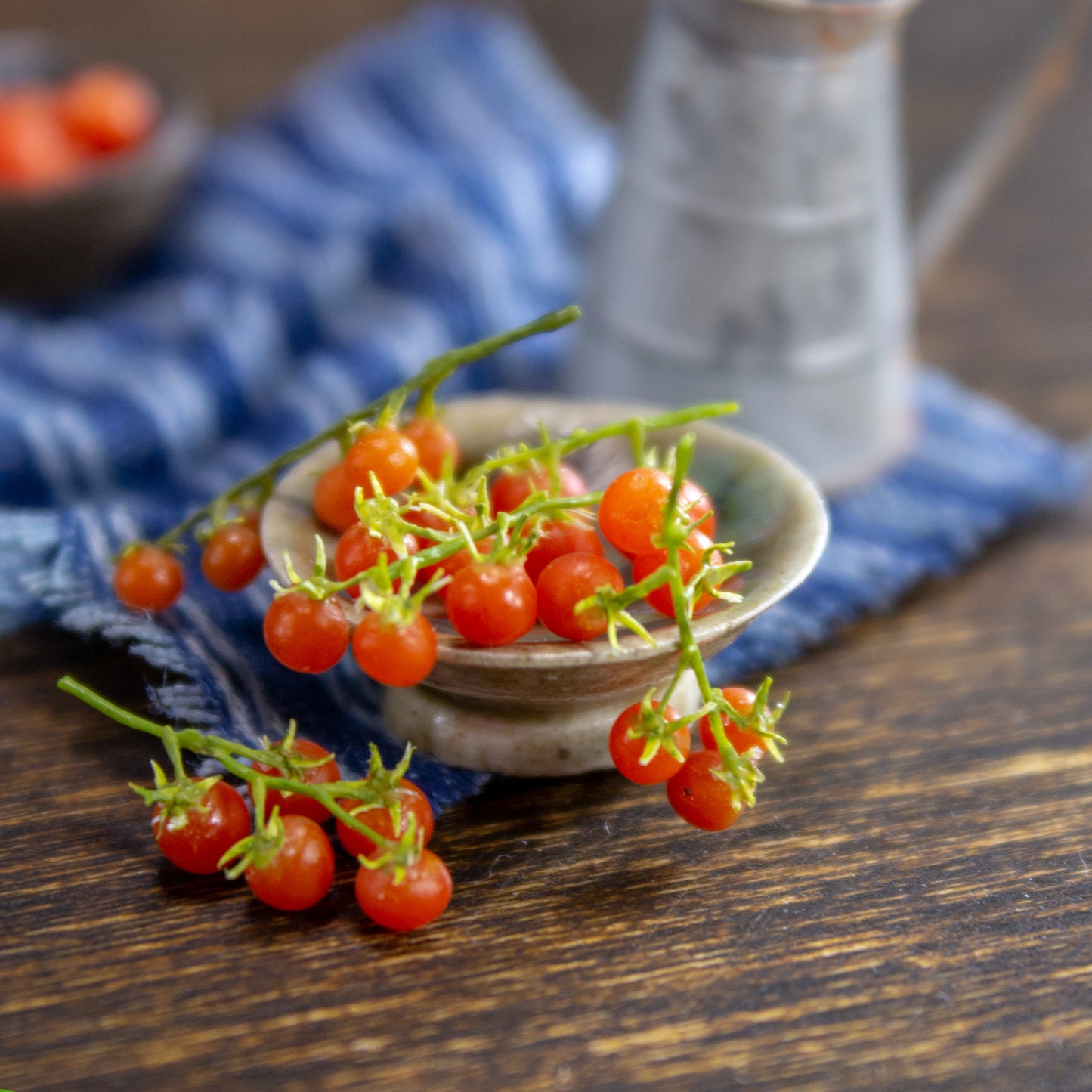 TUTORIAL Miniature polymer clay cherry tomato for 1:12 scale dollhouse | PDF + video