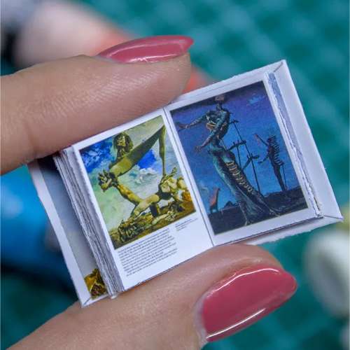 TEMPLATE Miniature book Salvador Dalí paintings | PDF