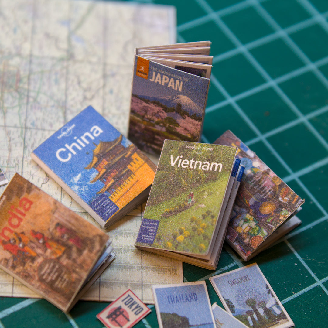 TEMPLATE 3 sheets of miniature travel booklets, maps, postcards, stickers | PDF