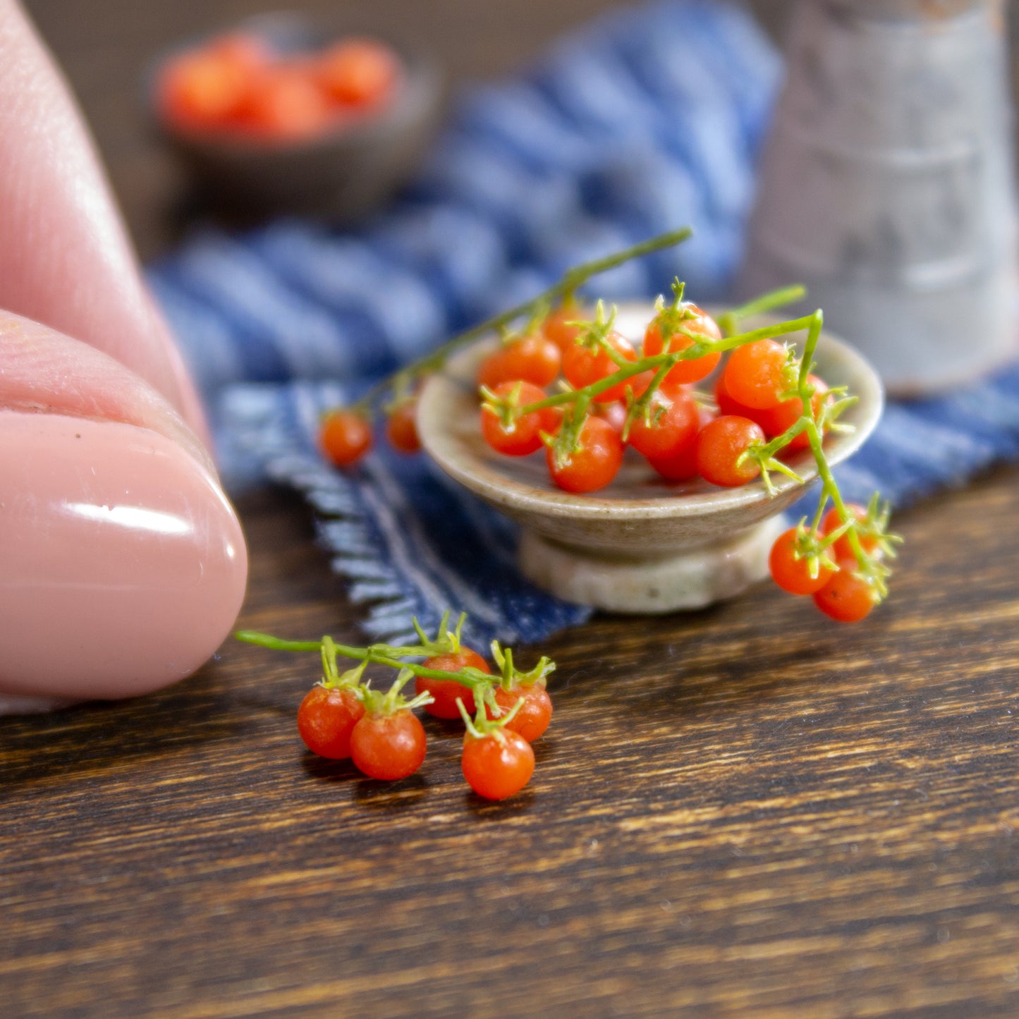 TUTORIAL Miniature polymer clay cherry tomato for 1:12 scale dollhouse | PDF + video