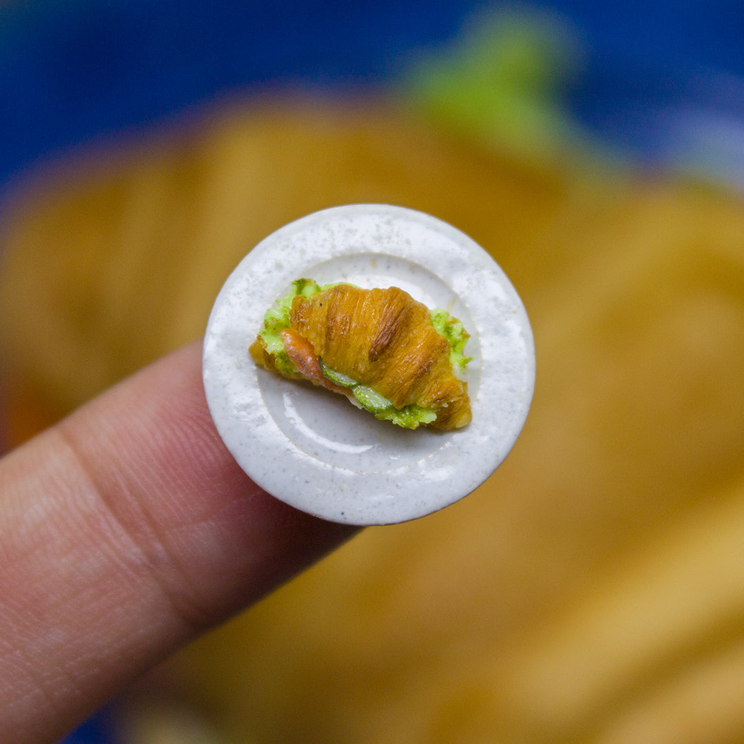 TUTORIAL Miniature croissant with salmon and cucumber from polymer clay | PDF + video