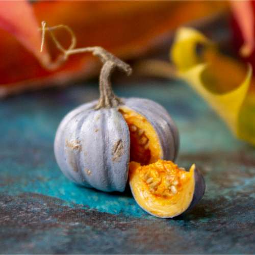TUTORIAL Miniature polymer clay blue pumpkin for 1:12 scale dollhouse | PDF + video