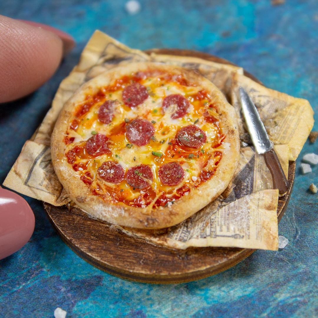 TUTORIAL Miniature pepperoni pizza with polymer clay | PDF + video