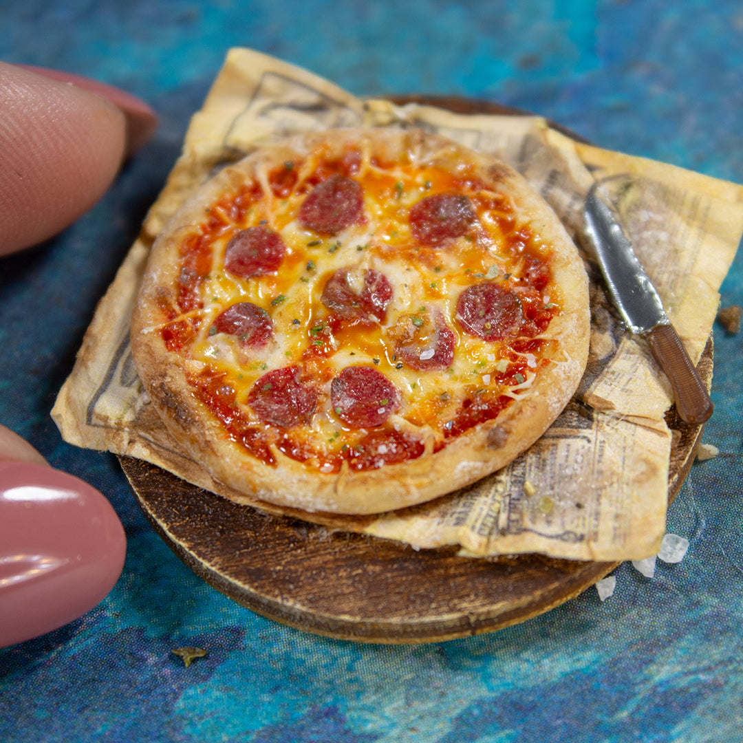 TUTORIAL Miniature pepperoni pizza with polymer clay | PDF + video
