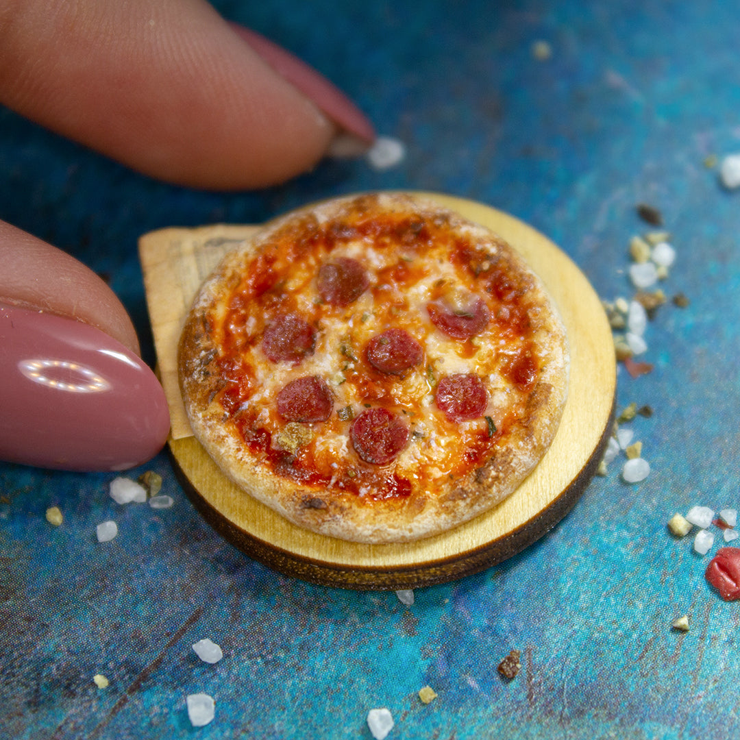 TUTORIAL Miniature pepperoni pizza with polymer clay | PDF + video