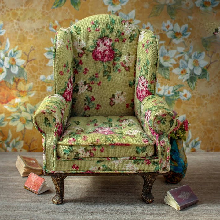 FREE TEMPLATE Miniature Queen Anne Wing Chair for dollhouse | JPG