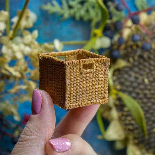 TEMPLATE Miniature woven square box inspired by IKEA BRANÄS in 1:12 scale | PDF - Rina Vellichor