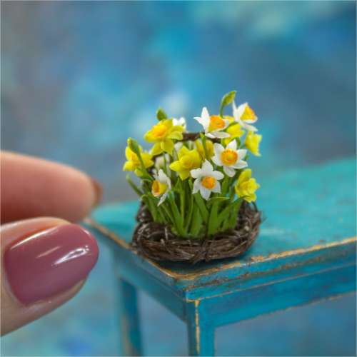 TUTORIAL miniature daffodils from air dry clay in a basket | PDF + video