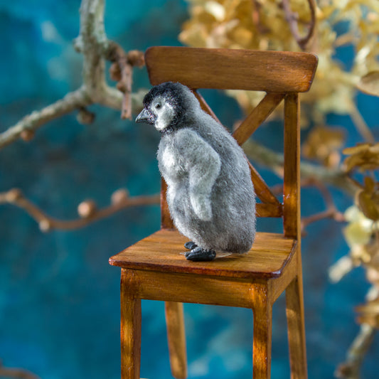 Miniature penguin for dollhouse in 1:12 scale - Rina Vellichor