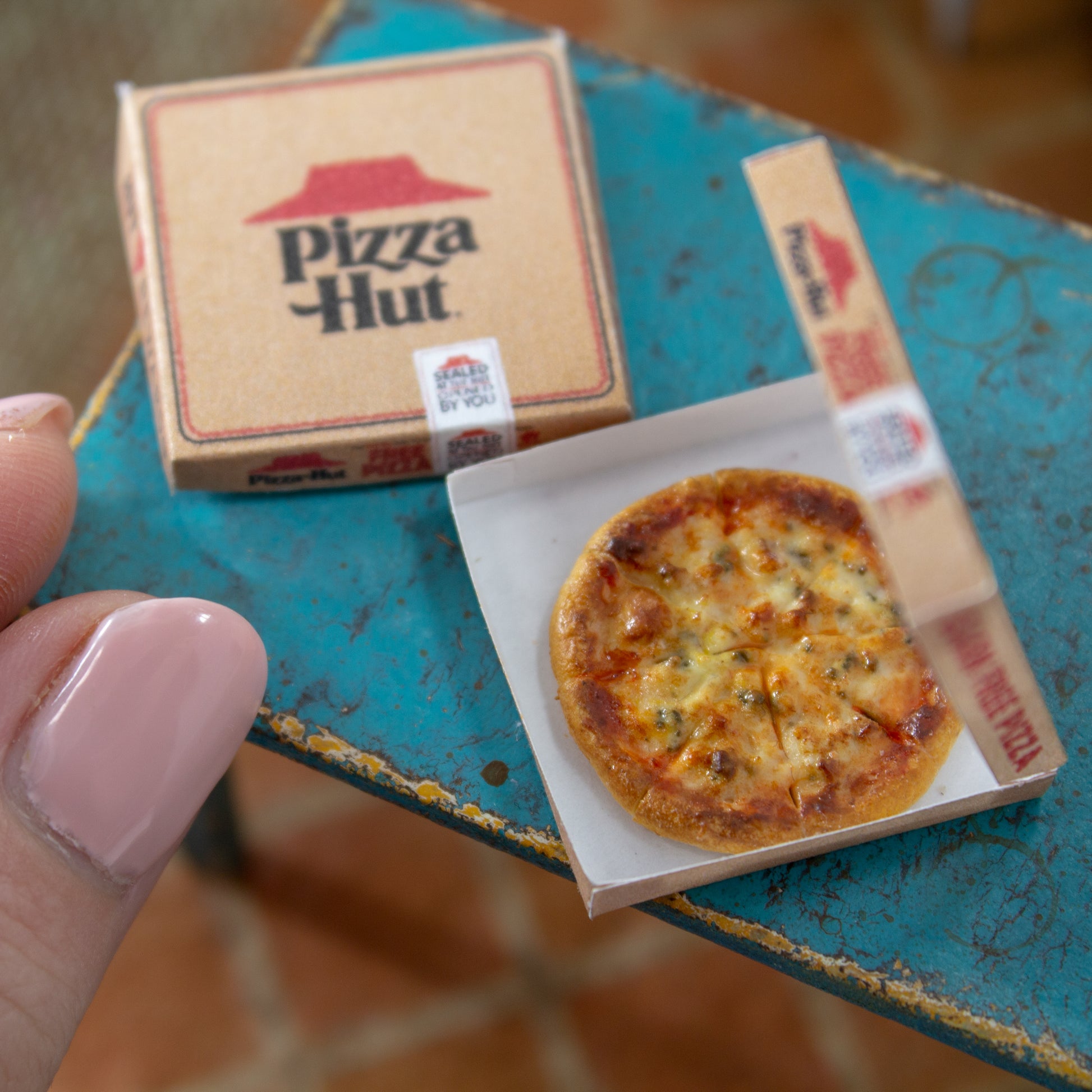 TEMPLATE Miniature pizza hut box printable for 1:12 scale dollhouse | PDF - Rina Vellichor