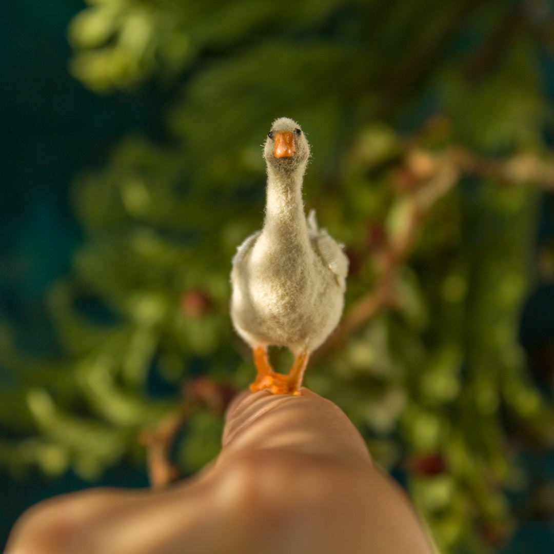 Miniature goose for dollhouse in 1:12 scale - Rina Vellichor