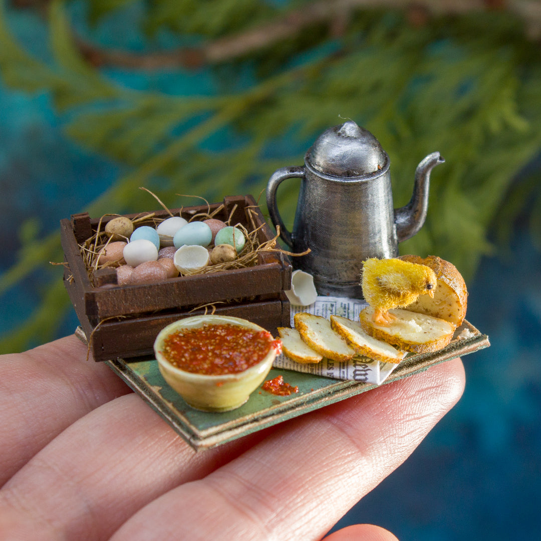 Miniature set with chick for dollhouse in 1:12 scale 1 - Rina Vellichor