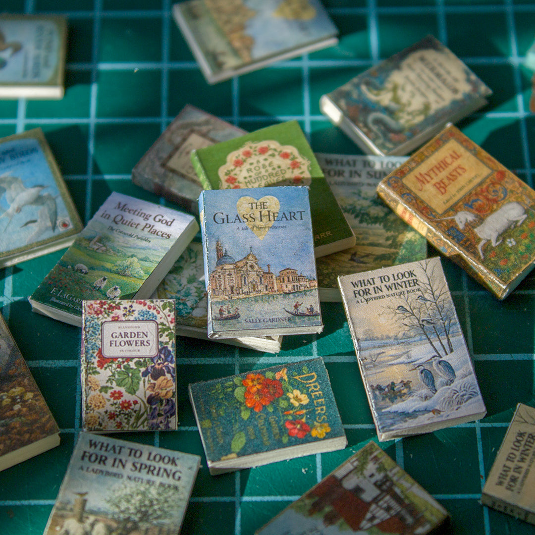 TEMPLATE 83pcs Miniature book covers on A4 sheet | PDF - Rina Vellichor