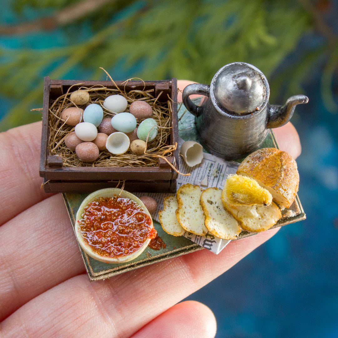 Miniature set with chick for dollhouse in 1:12 scale 1 - Rina Vellichor
