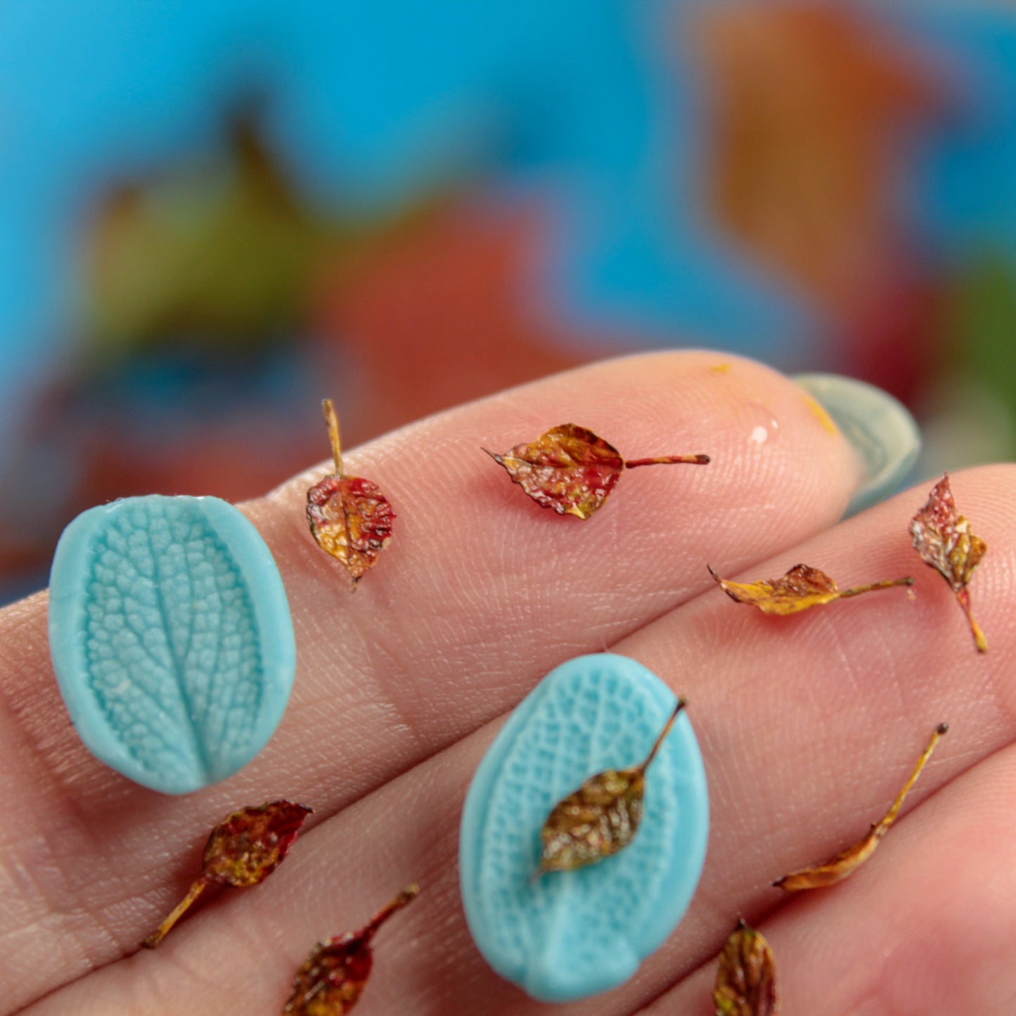 TUTORIAL Miniature fall leaves and mold for 1:12 scale dollhouse | PDF + video