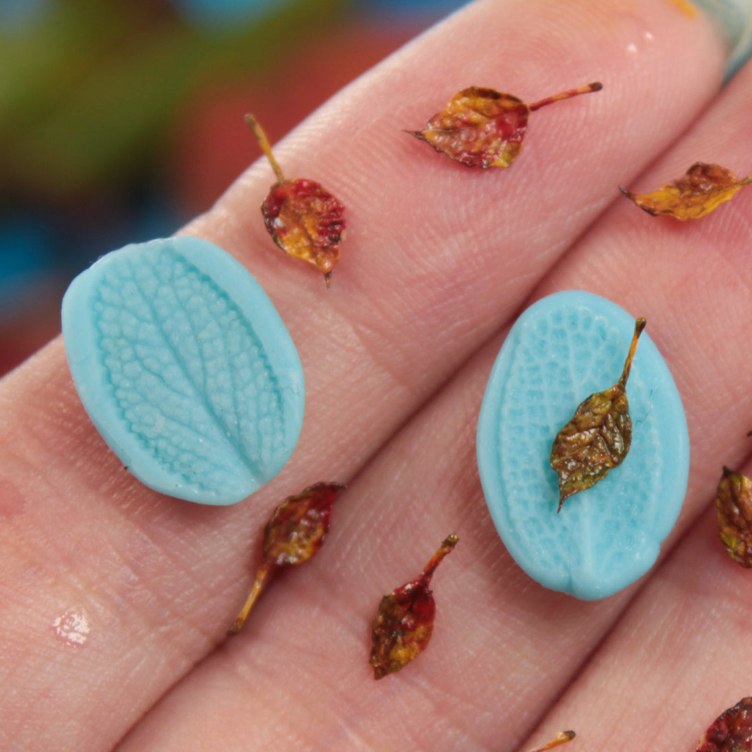 TUTORIAL Miniature fall leaves and mold for 1:12 scale dollhouse | PDF + video