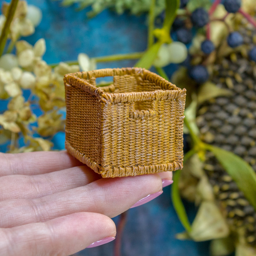 TEMPLATE Miniature woven square box inspired by IKEA BRANÄS in 1:12 scale | PDF - Rina Vellichor