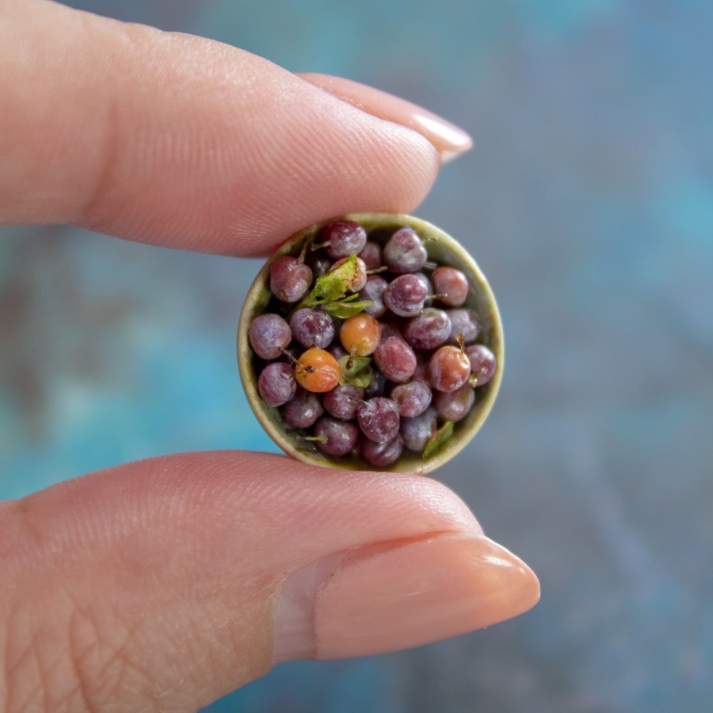TUTORIAL Miniature polymer clay plum for 1:12 scale dollhouse | PDF + video