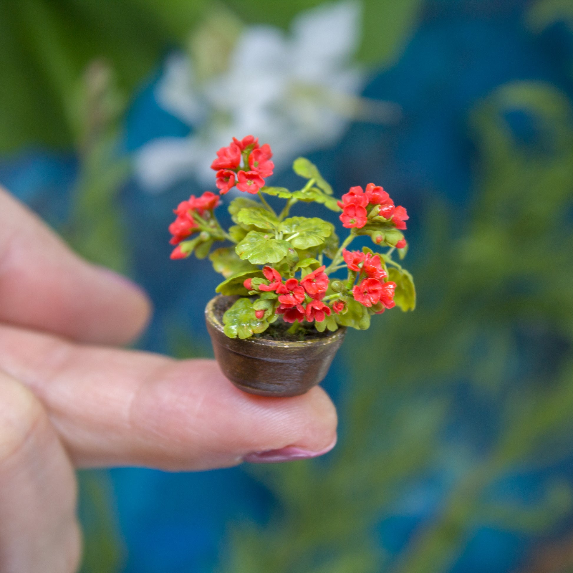 TUTORIAL Miniature geranium with air dry clay | PDF + video - Rina Vellichor
