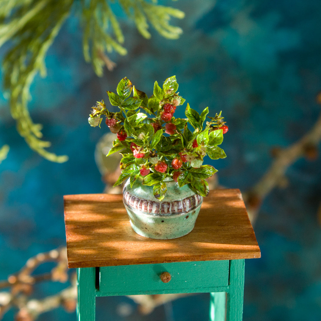 Miniature raspberry branches in ceramic vase for dollhouse in 1:12 scale - Rina Vellichor