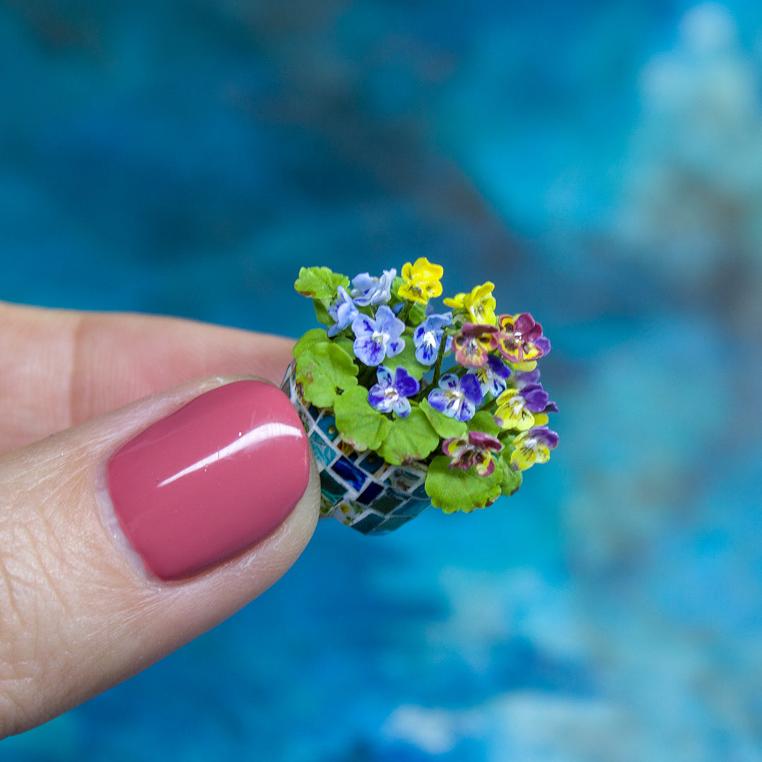 TUTORIAL Miniature pansies with air dry clay for 1:12 scale dollhouse | PDF + video