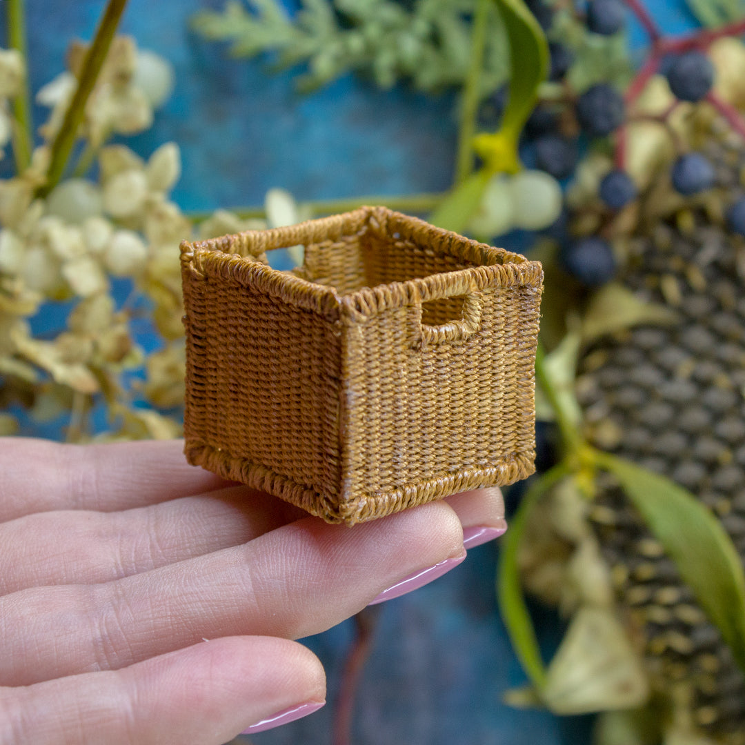 TEMPLATE Miniature woven square box inspired by IKEA BRANÄS in 1:12 scale | PDF - Rina Vellichor
