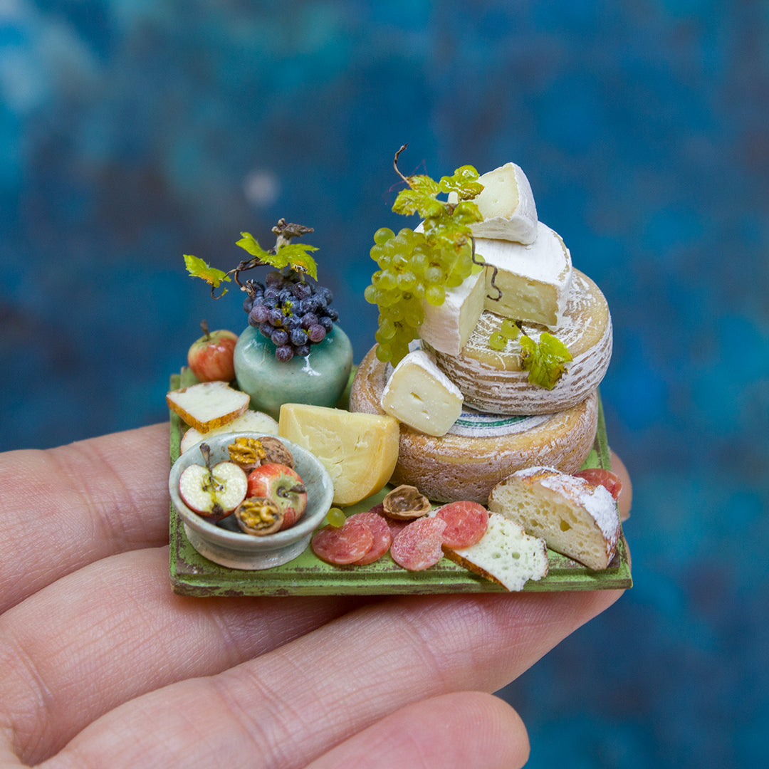 Miniature set with cheese and grapes for dollhouse in 1:12 scale 4 - Rina Vellichor