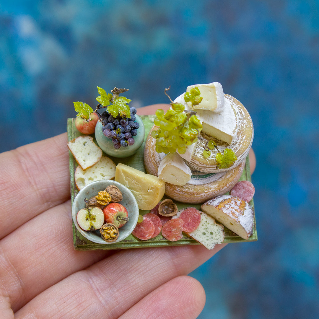 Miniature set with cheese and grapes for dollhouse in 1:12 scale 4 - Rina Vellichor