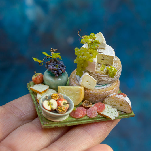 Miniature set with cheese and grapes for dollhouse in 1:12 scale 4 - Rina Vellichor
