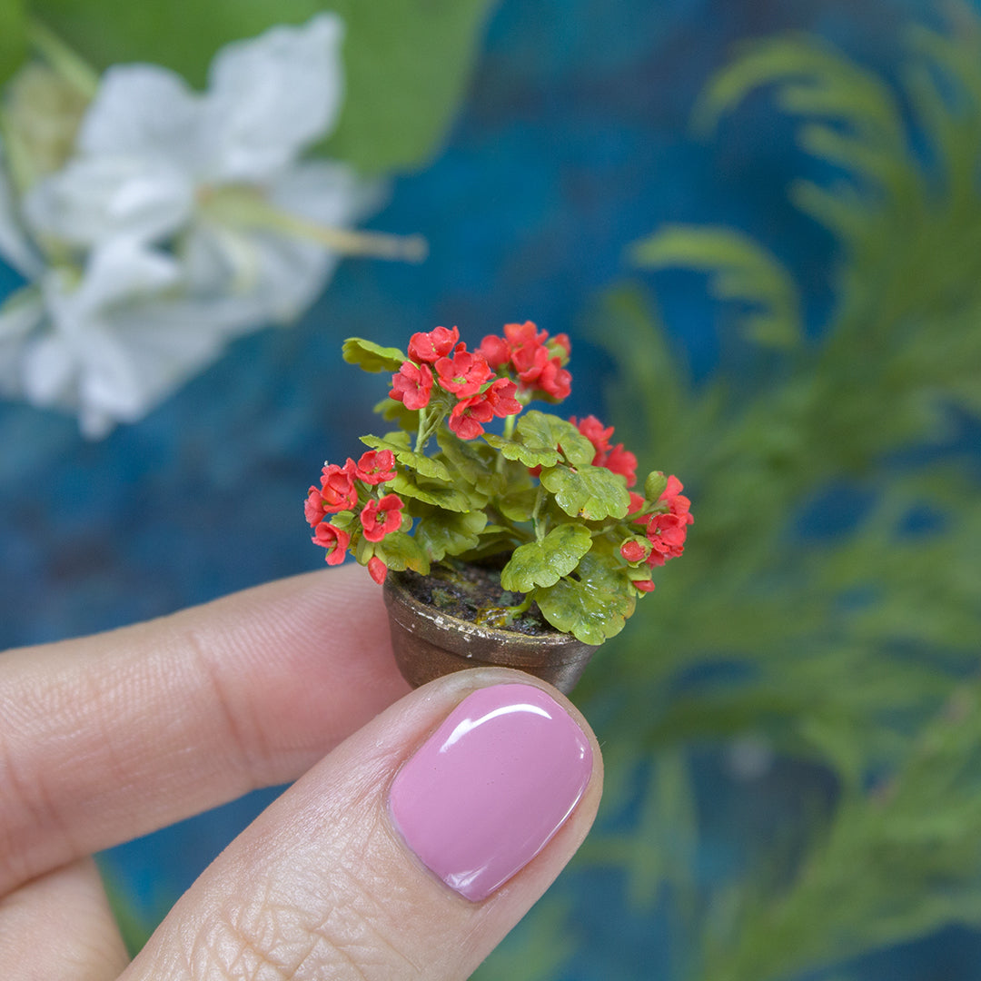 TUTORIAL Miniature geranium with air dry clay | PDF + video - Rina Vellichor