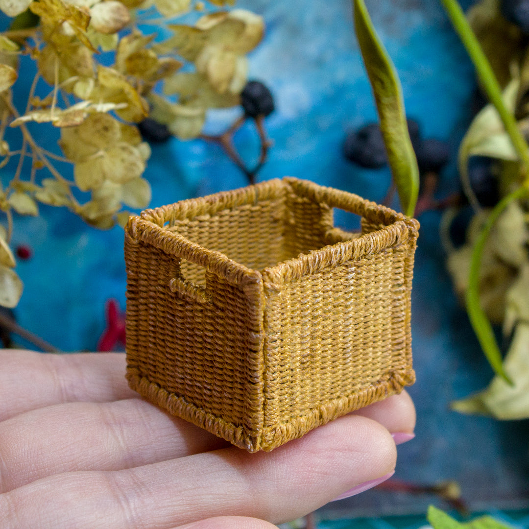 TEMPLATE Miniature woven square box inspired by IKEA BRANÄS in 1:12 scale | PDF - Rina Vellichor