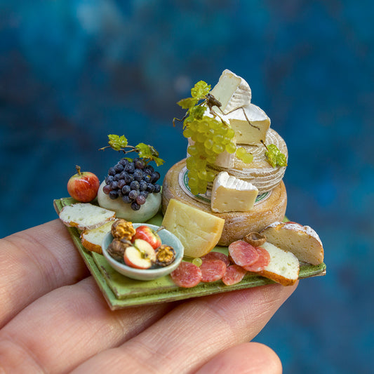Miniature set with cheese and grapes for dollhouse in 1:12 scale 5 - Rina Vellichor
