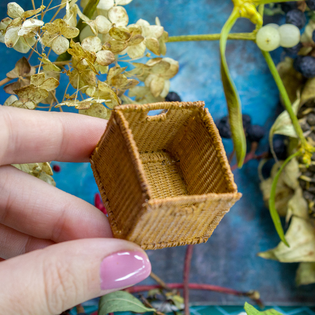 TEMPLATE Miniature woven square box inspired by IKEA BRANÄS in 1:12 scale | PDF - Rina Vellichor