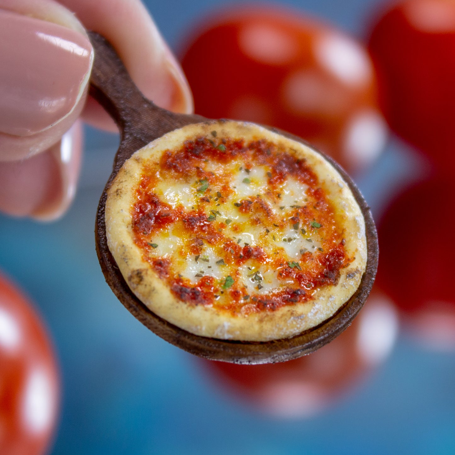TUTORIAL Miniature polymer clay pizza for 1:12 scale dollhouse | PDF + video
