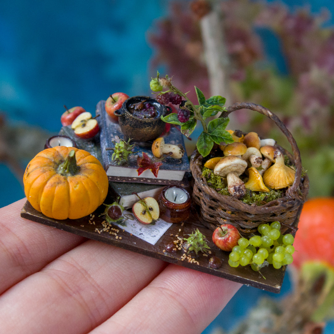 Miniature witch kitchen set for dollhouse in 1:12 scale 5