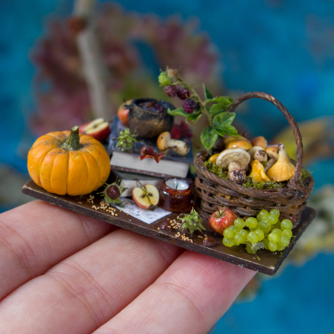 Miniature witch kitchen set for dollhouse in 1:12 scale 5