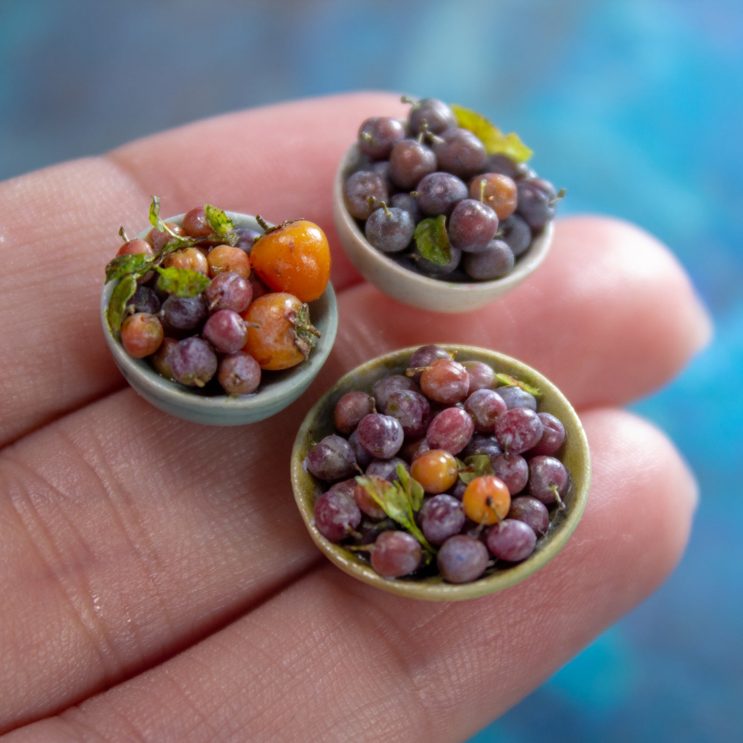 TUTORIAL Miniature polymer clay plum for 1:12 scale dollhouse | PDF + video
