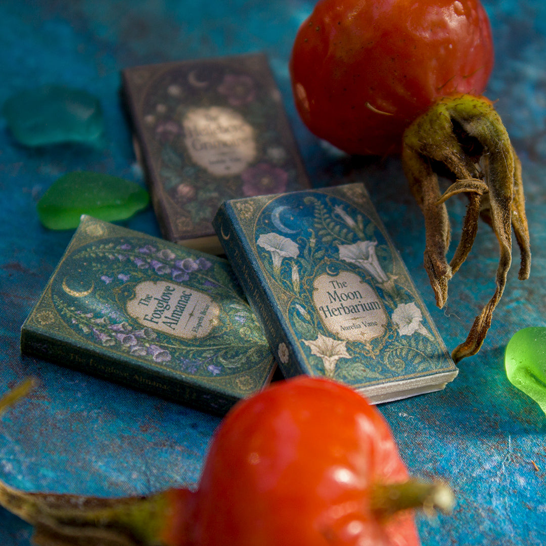 FREE TEMPLATE Miniature magic book covers | PDF